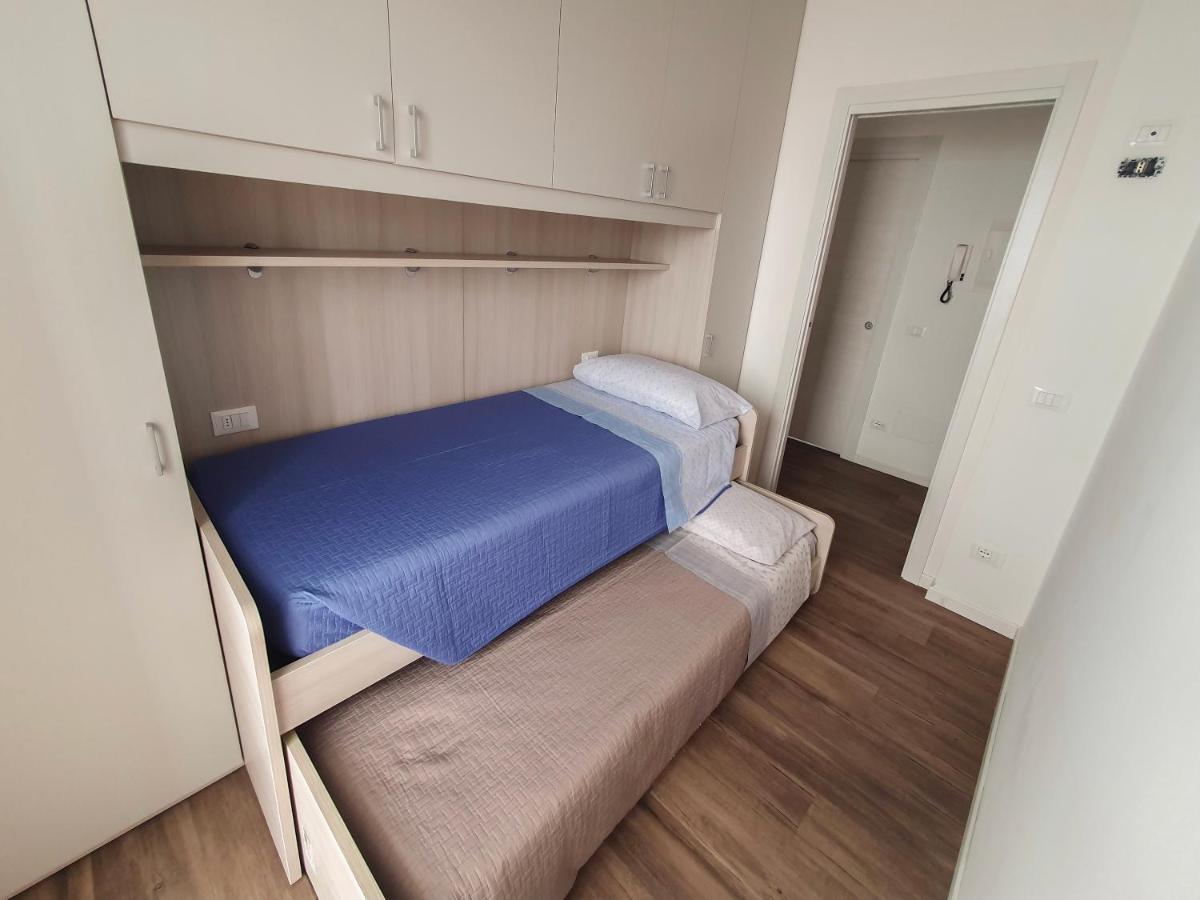 Appartement Residenza Cavalcanti Mare à Riccione Extérieur photo